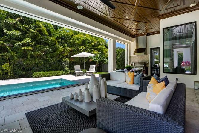 MOORINGS - Residential