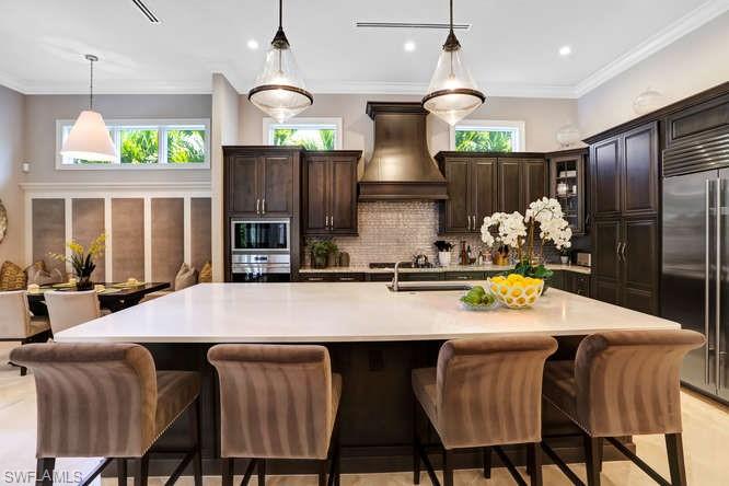 MOORINGS - Residential