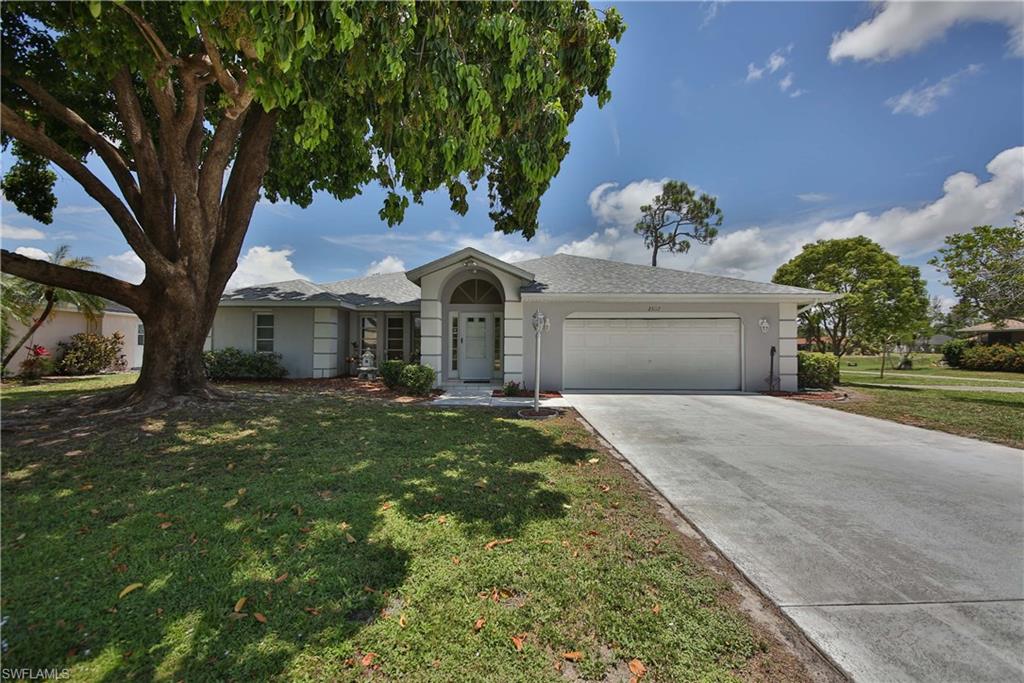 BONITA SPRINGS GOLF & COUNTRY CLUB - Residential