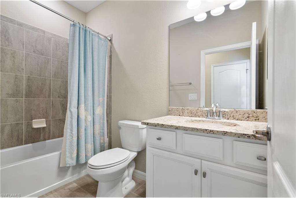 TRAILS EDGE - Residential Lease