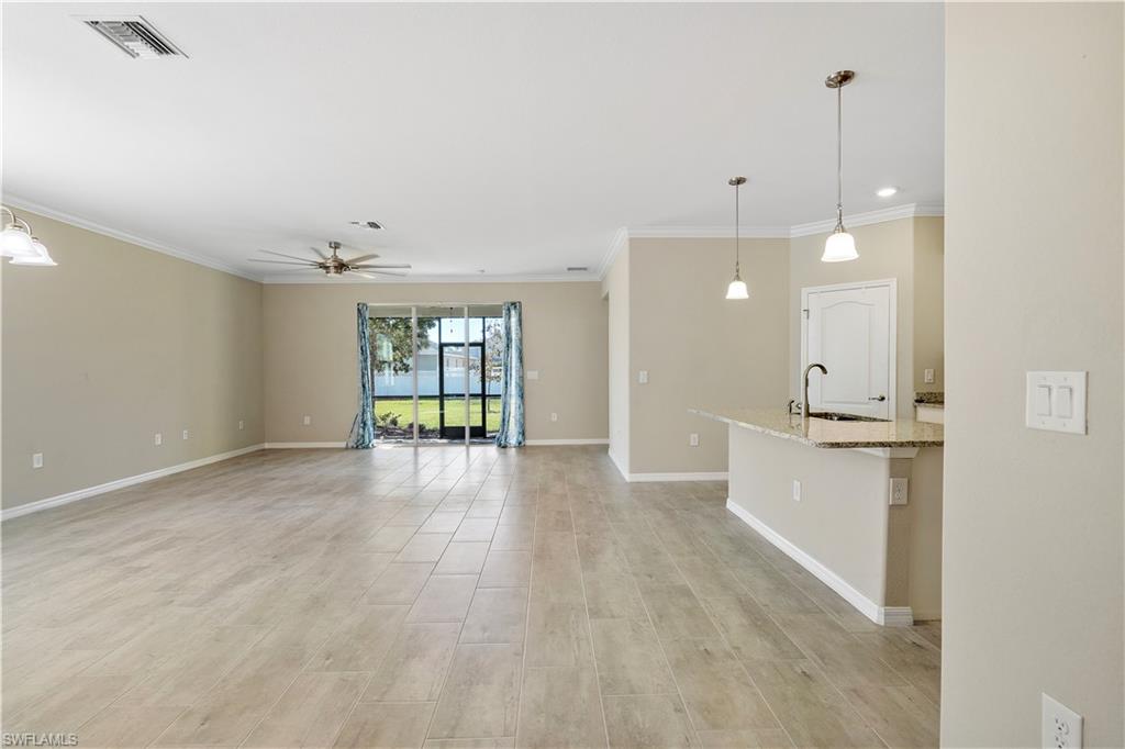 TRAILS EDGE - Residential Lease