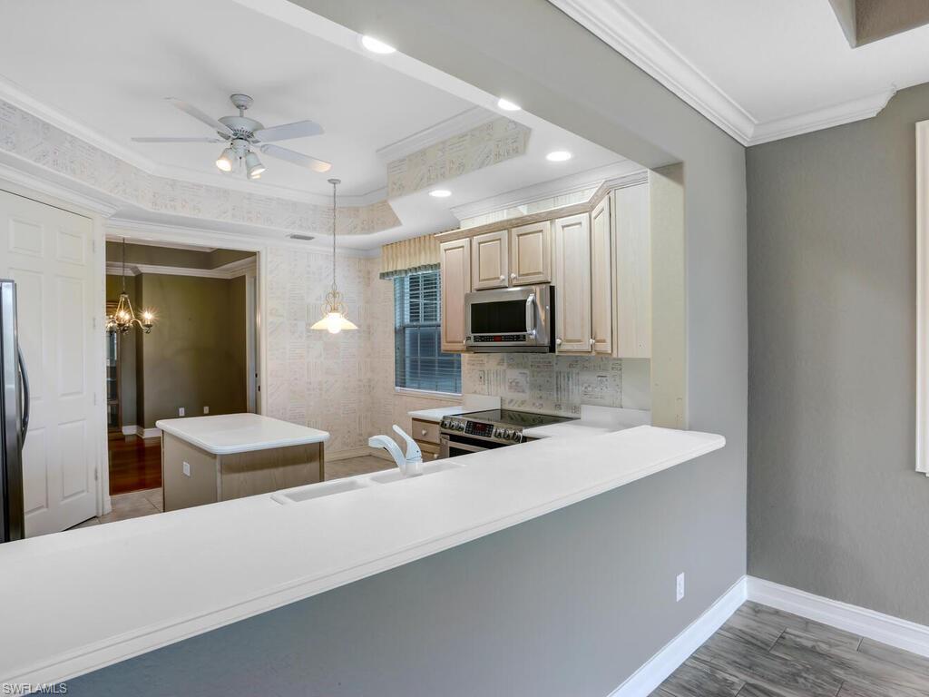 LANCASTER SQUARE - Residential