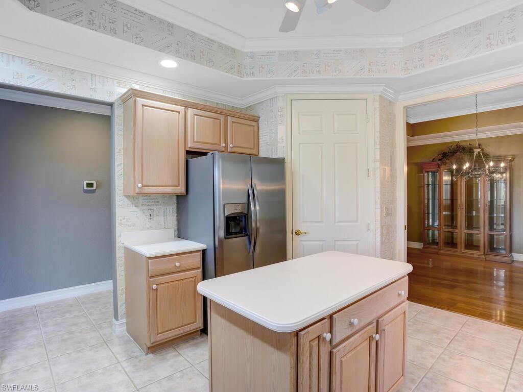 LANCASTER SQUARE - Residential