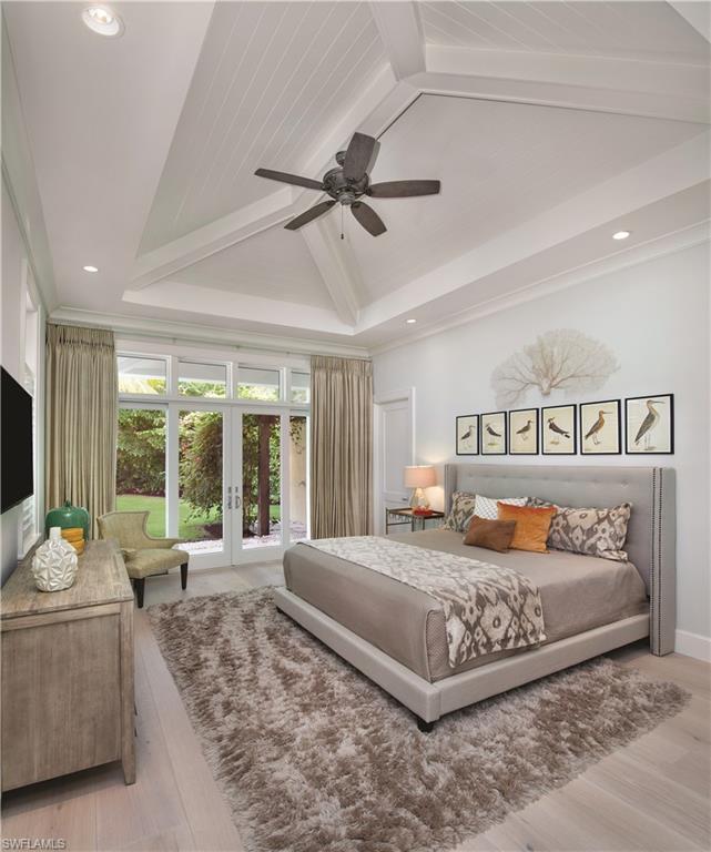 MOORINGS - Residential