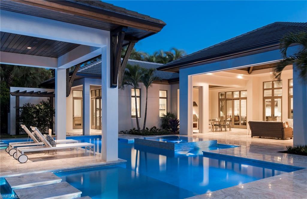 MOORINGS - Residential