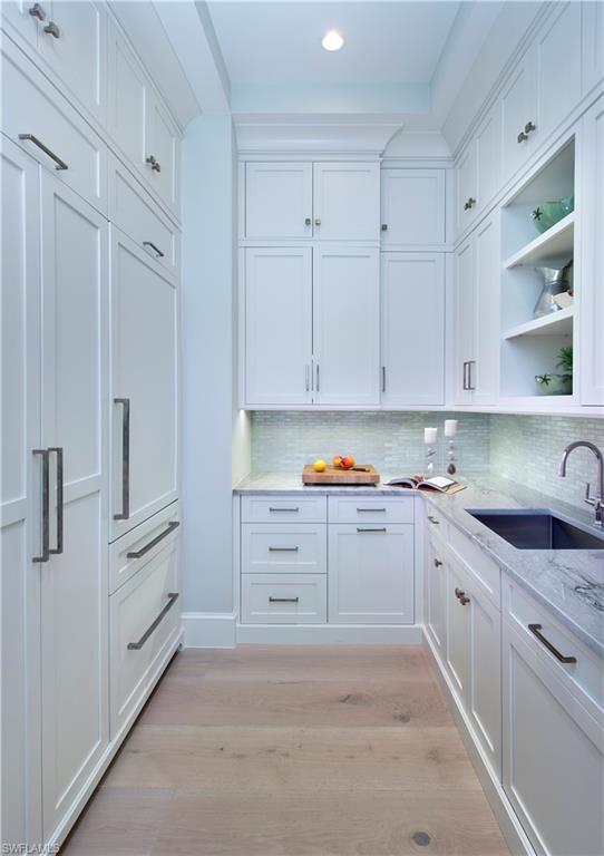 MOORINGS - Residential