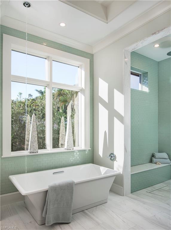 MOORINGS - Residential