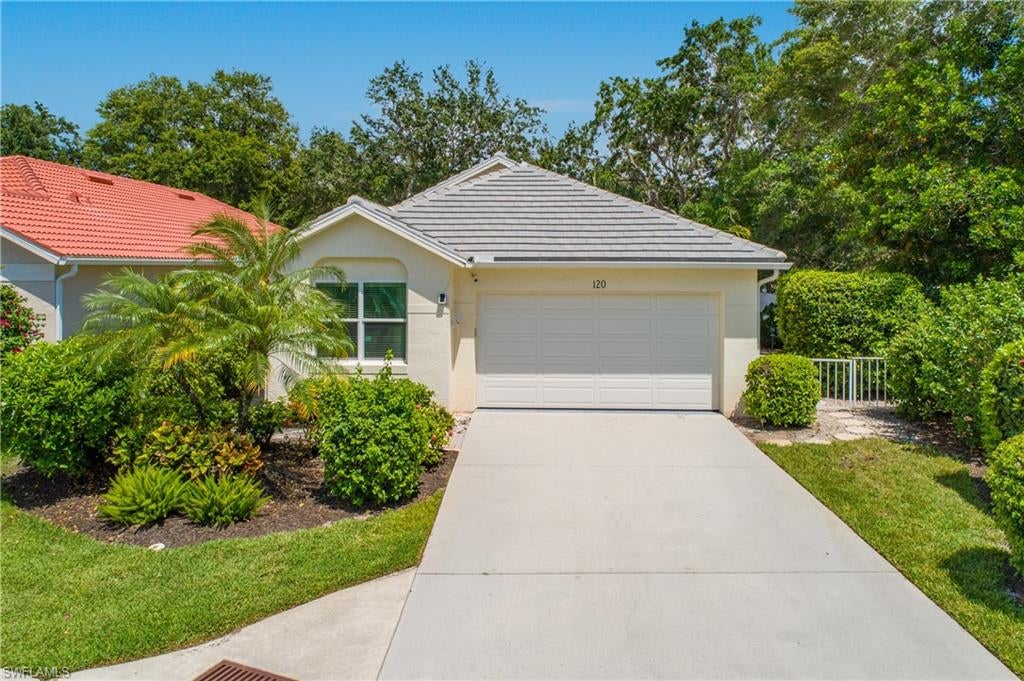 120 Livermore LN