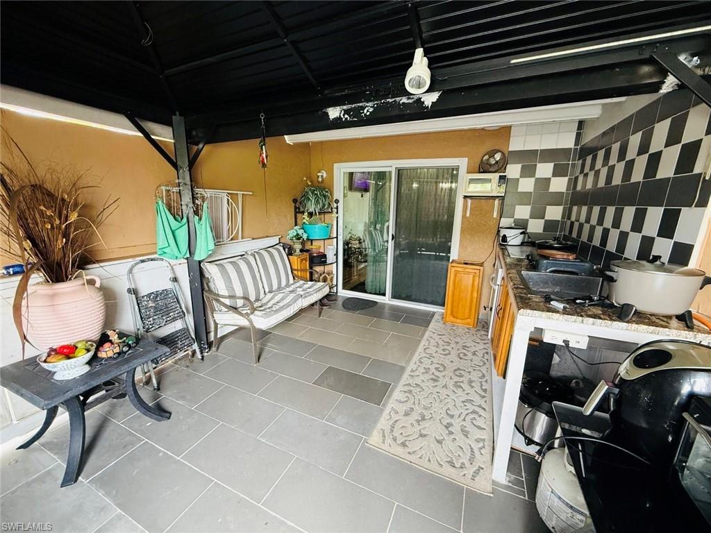 IMPERIAL HARBOR - Residential