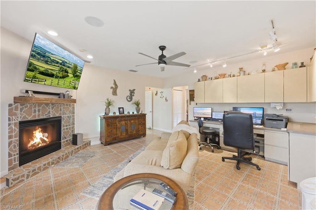 WESTERN ACRES - Residential