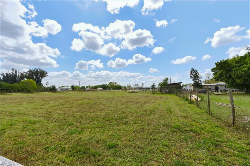 WESTERN ACRES - Residential