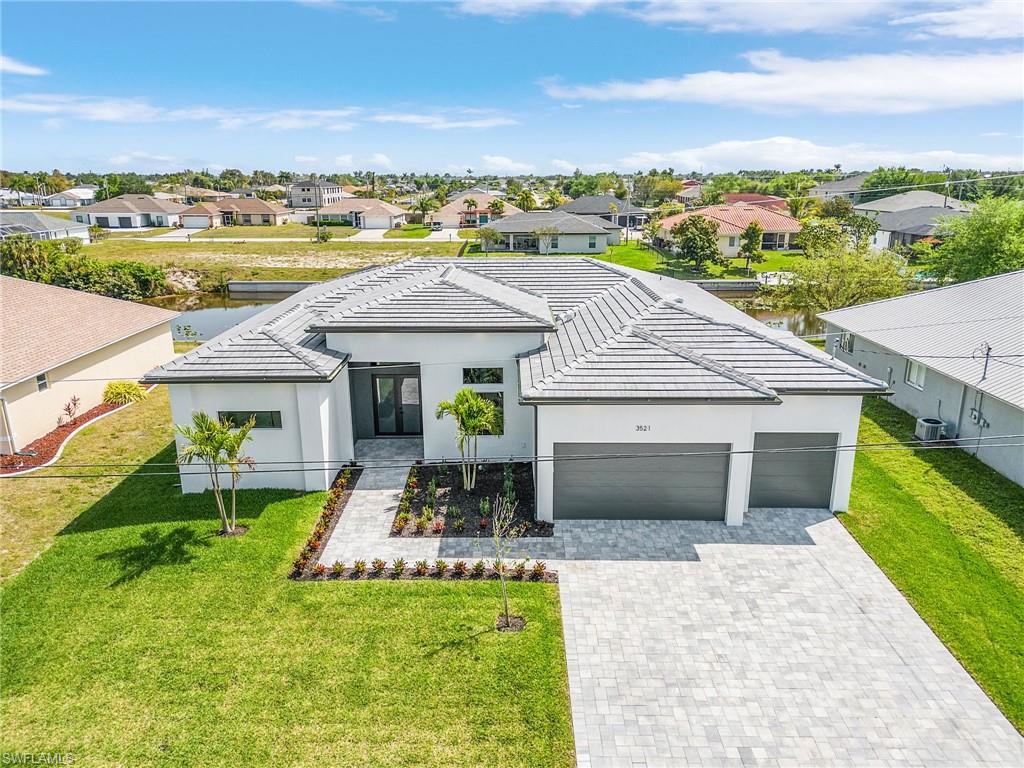 CAPE CORAL - Residential