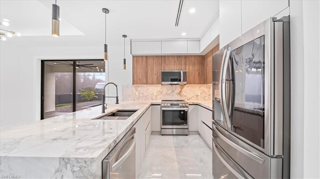 PORT CHARLOTTE - Residential