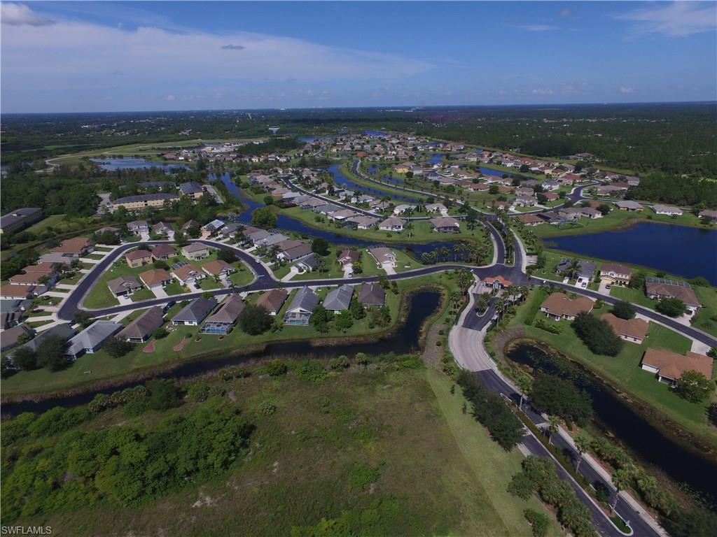 TOWN LAKES - Residential