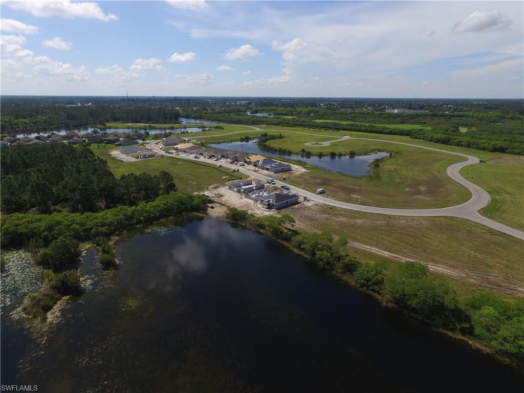 TOWN LAKES - Residential