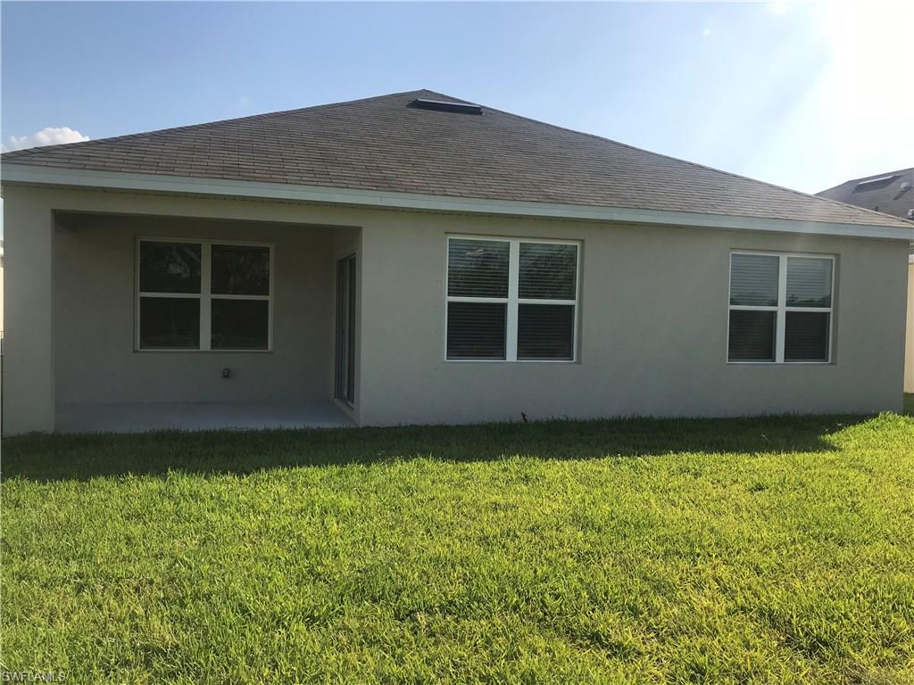 TOWN LAKES - Residential