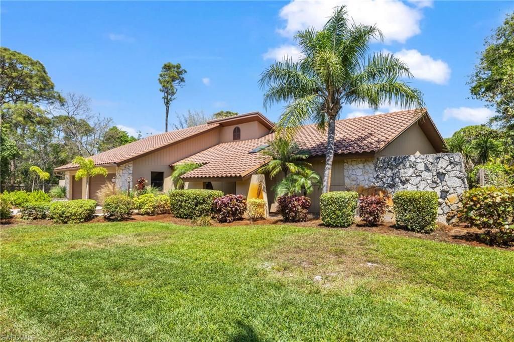 Photo of 6846 Trail BLVD, NAPLES, FL 34108 (MLS # 225036941)