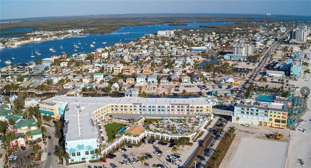 ISLAND SHORES - Land