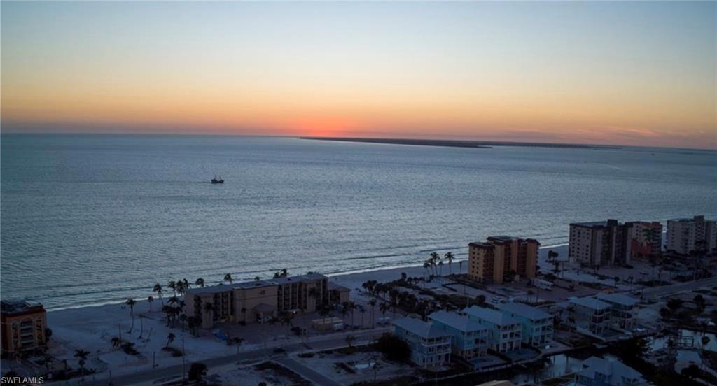 ISLAND SHORES - Land