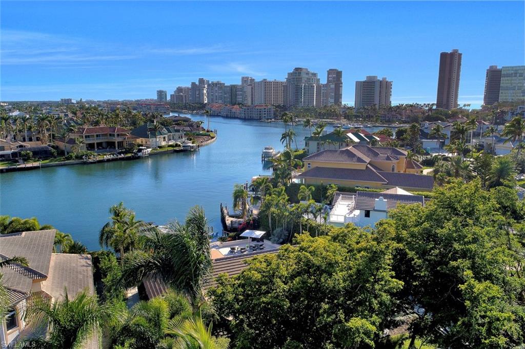 PARK SHORE - Residential