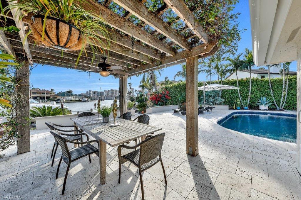 PARK SHORE - Residential