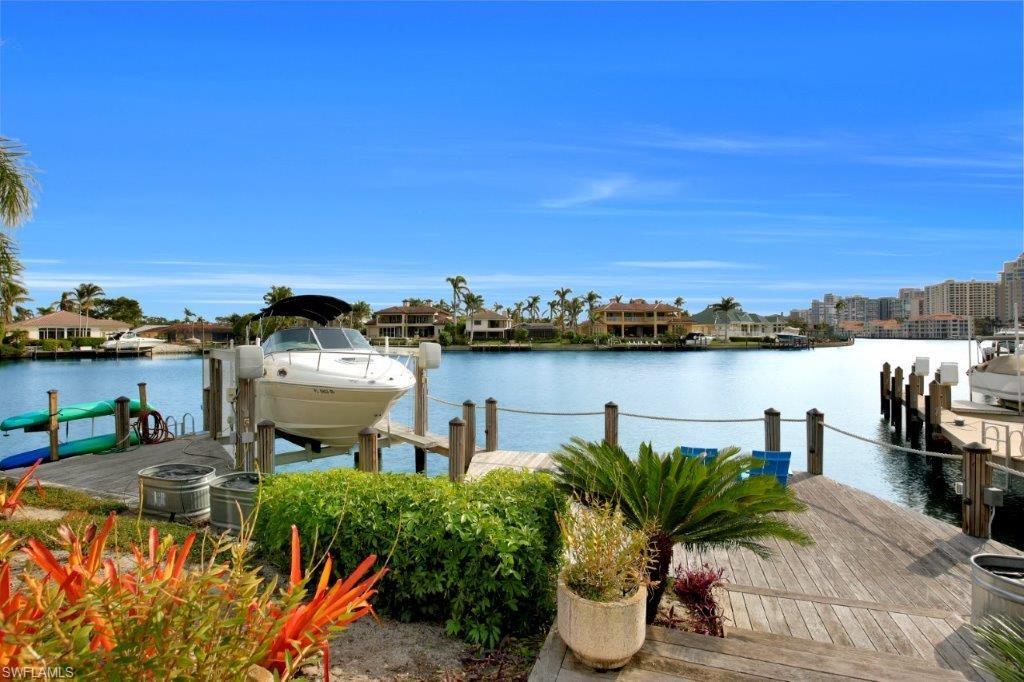 PARK SHORE - Residential