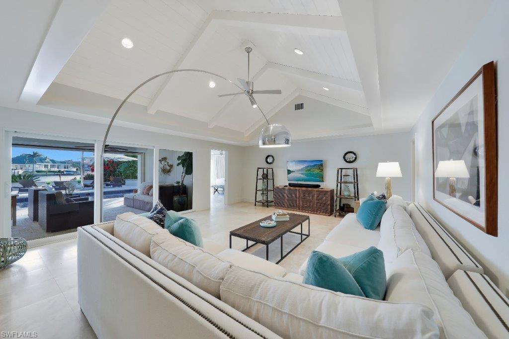 PARK SHORE - Residential