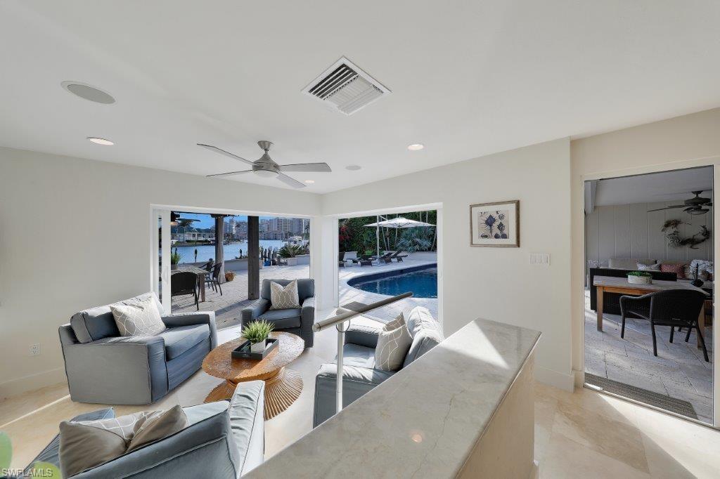 PARK SHORE - Residential