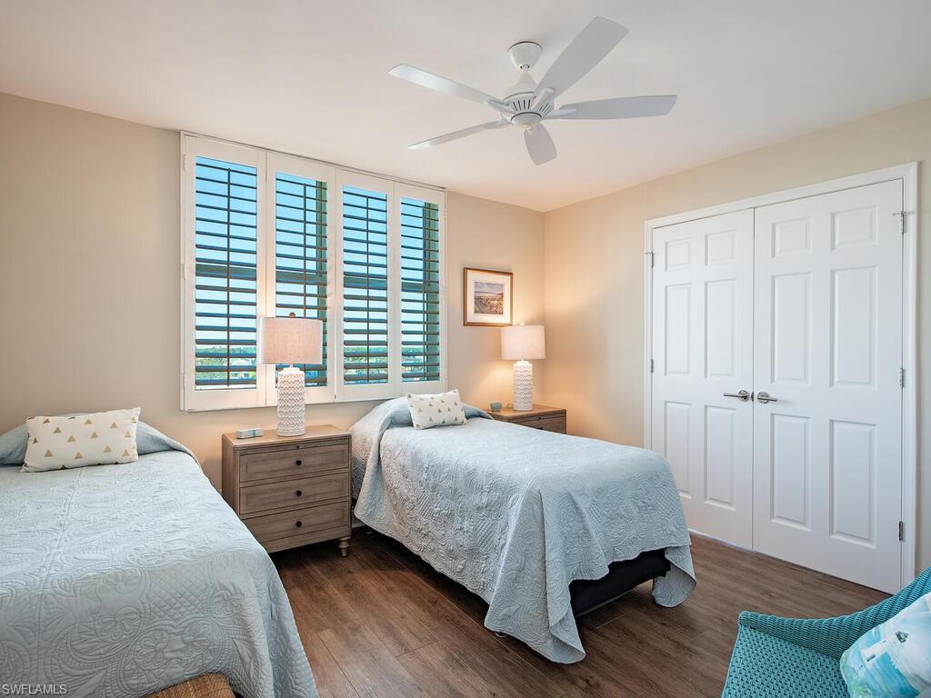 VANDERBILT SHORES - Residential