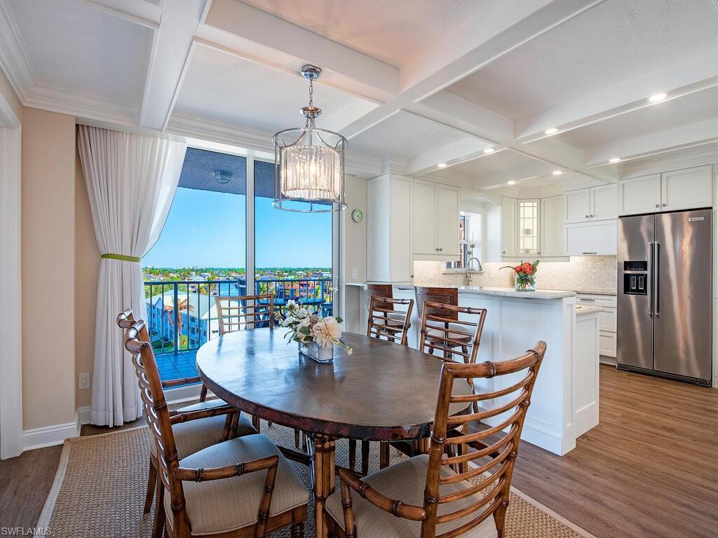 VANDERBILT SHORES - Residential