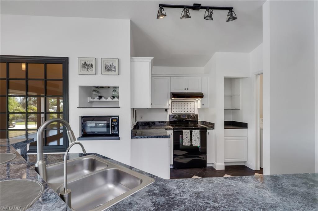 BONITA FARMS - Residential