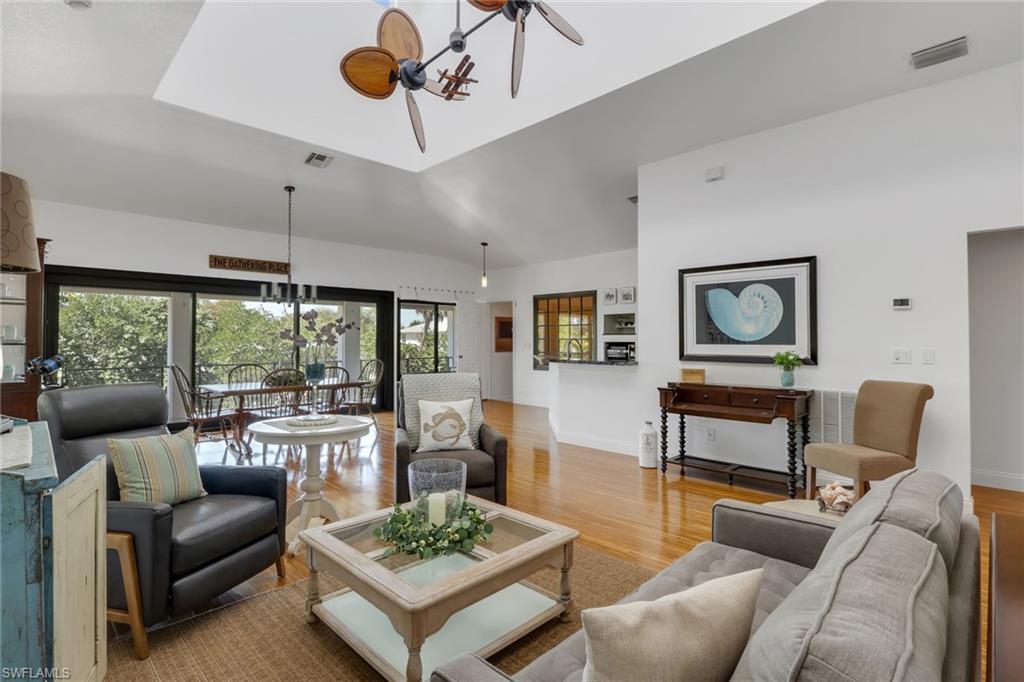 BONITA FARMS - Residential