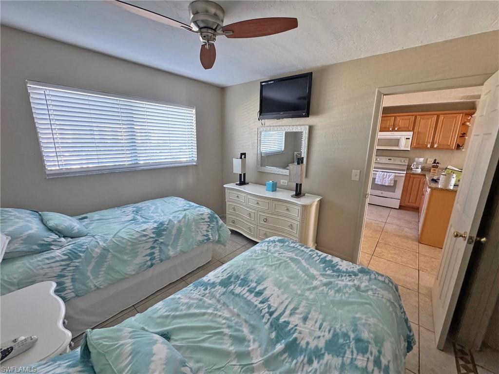 CARLOS POINTE - Residential