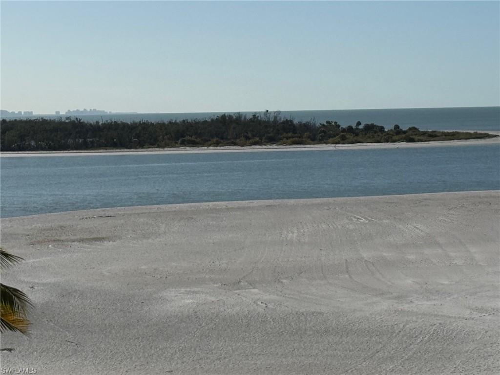 CARLOS POINTE - Residential