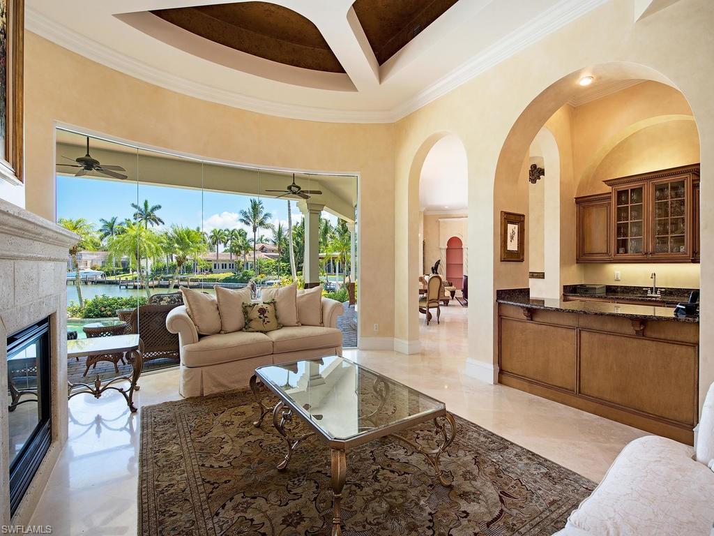 MOORINGS - Residential