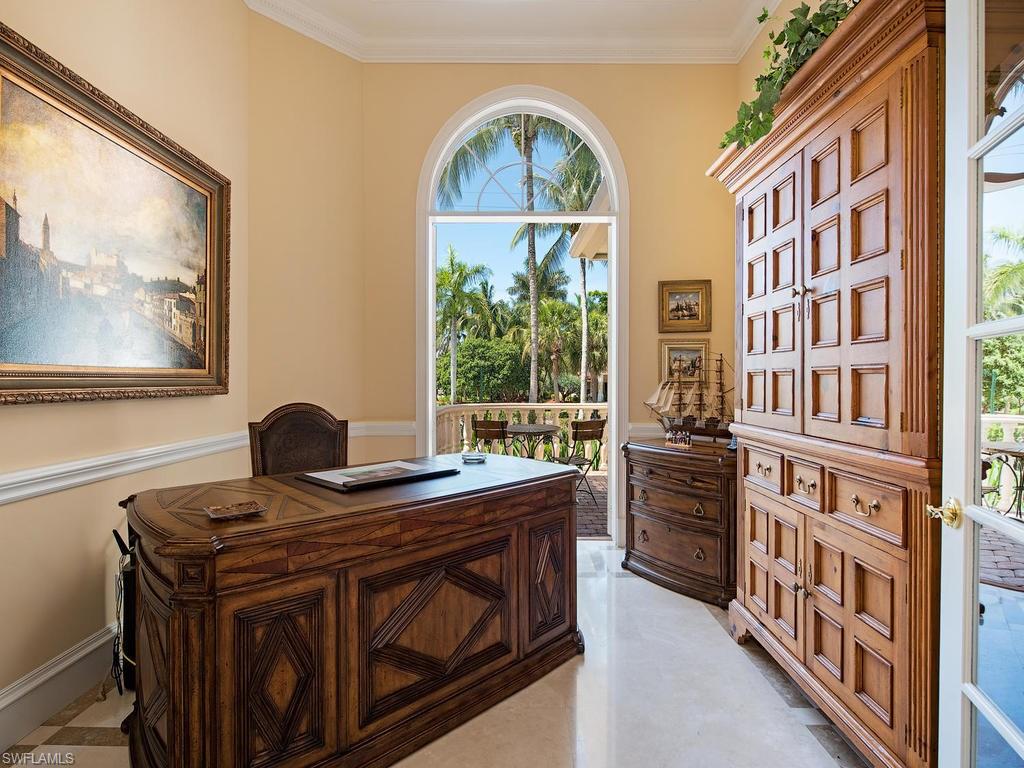 MOORINGS - Residential