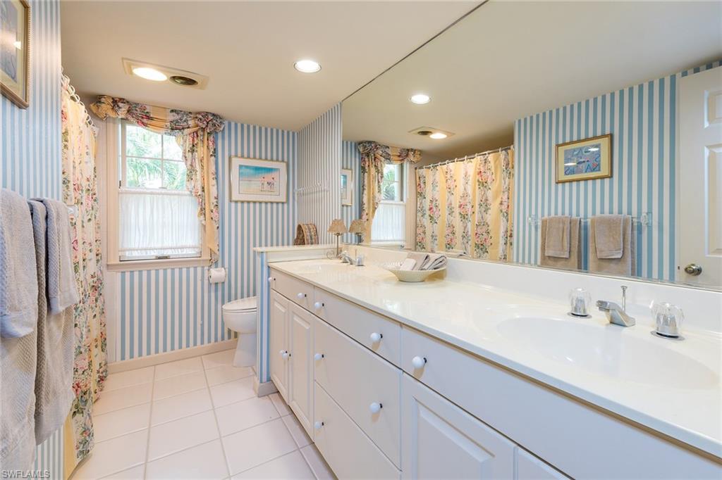 MOORINGS - Residential