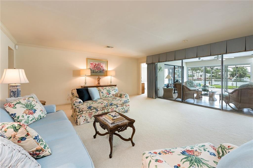 MOORINGS - Residential