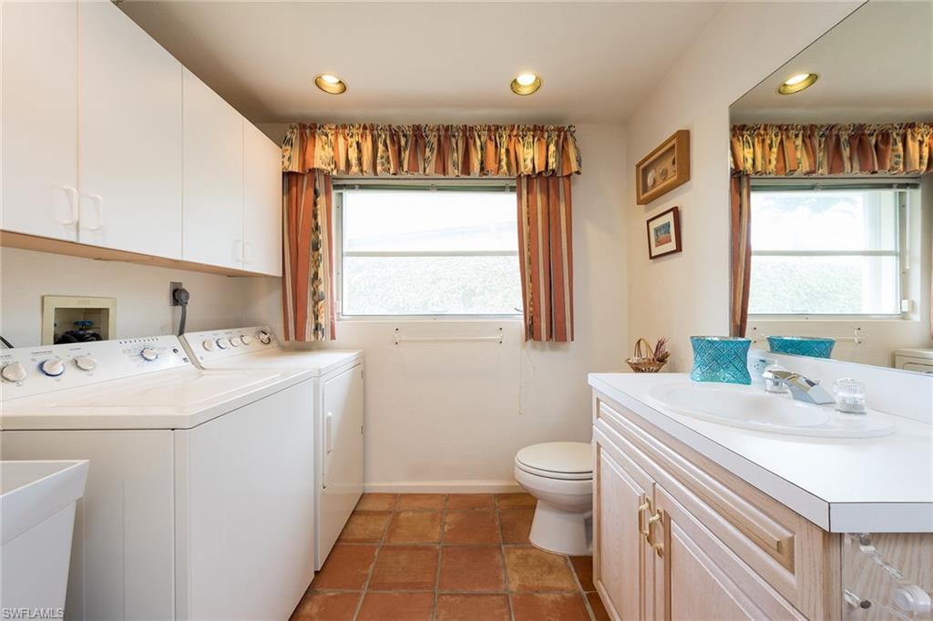 MOORINGS - Residential