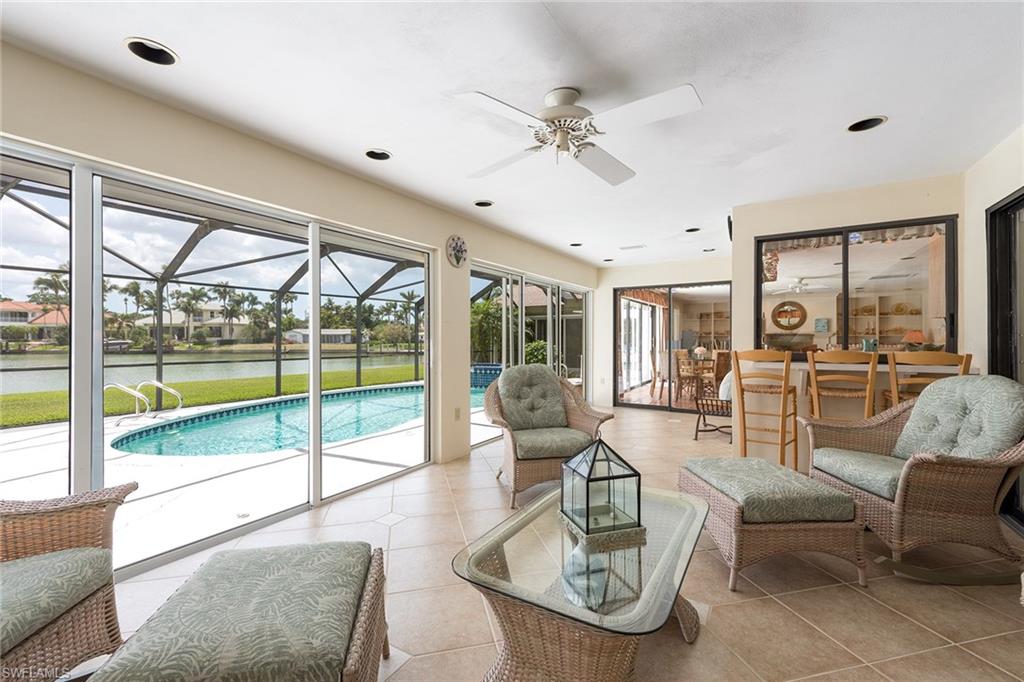 MOORINGS - Residential