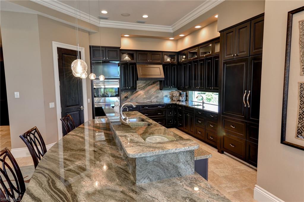 BAREFOOT BEACH - Residential