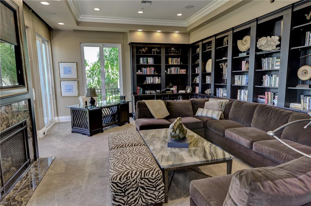 BAREFOOT BEACH - Residential