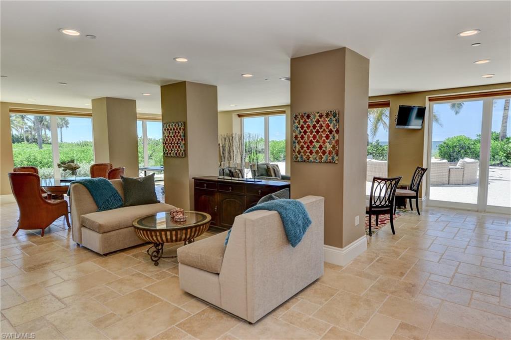 BAREFOOT BEACH - Residential