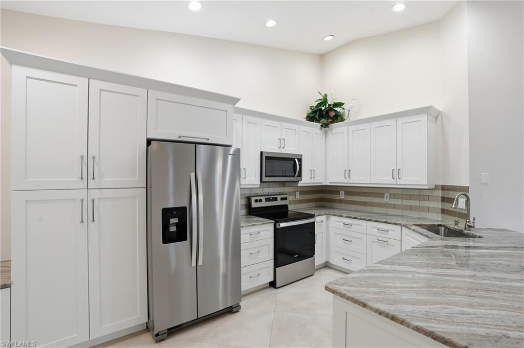 VILLAS AT TIMBER LAKE - Residential