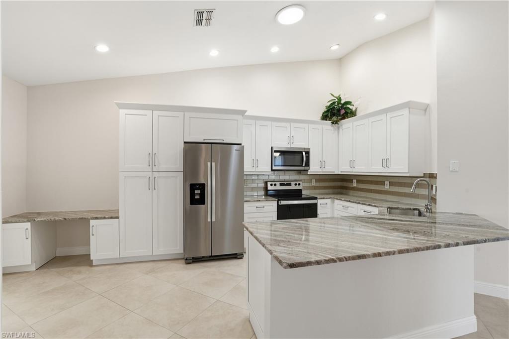 VILLAS AT TIMBER LAKE - Residential