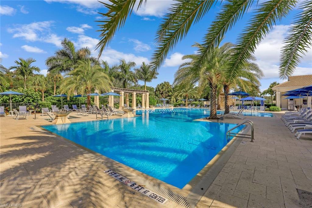 BAY WOODS - Residential