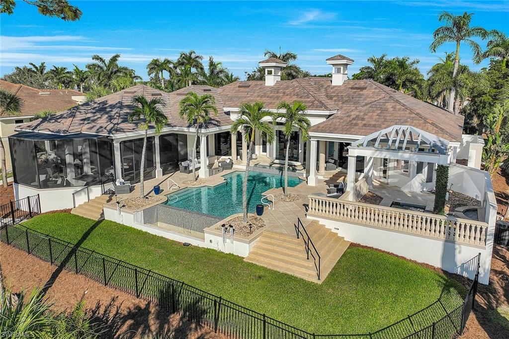 BAY WOODS - Residential