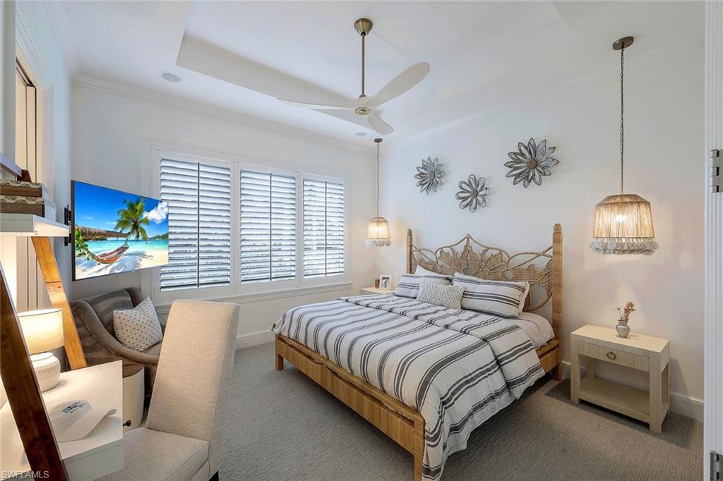 BAY WOODS - Residential