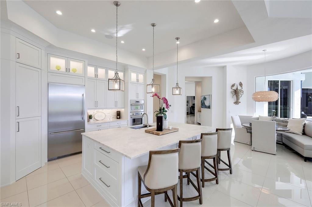 BAY WOODS - Residential