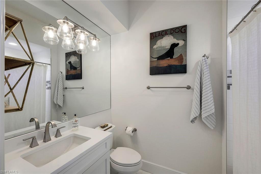 BAY WOODS - Residential